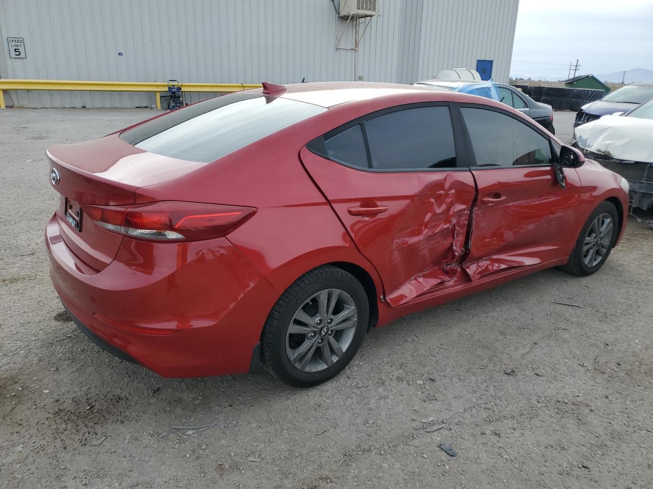 2017 Hyundai Elantra - Image 3