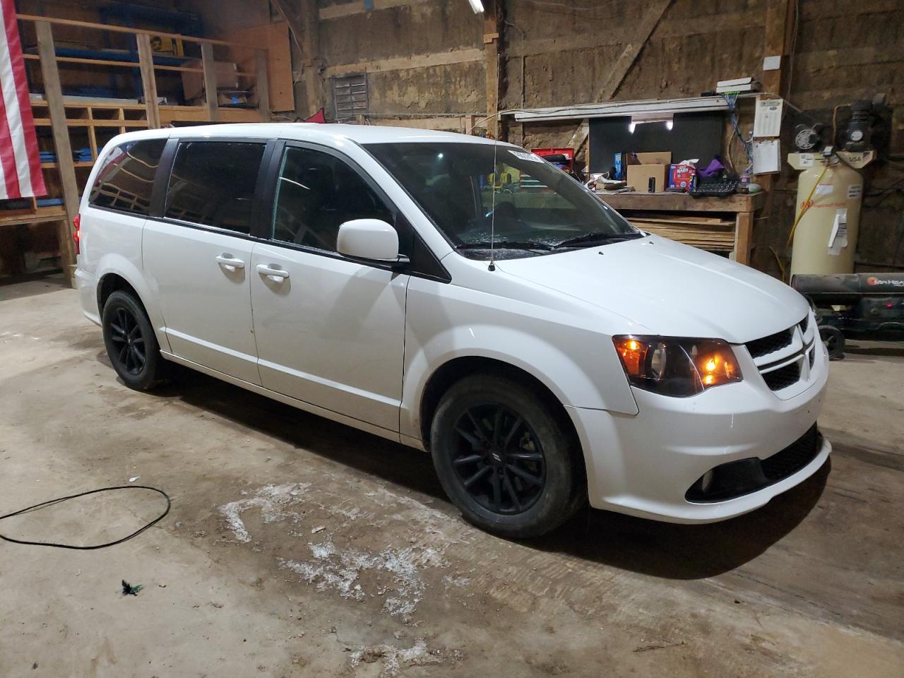 2020 Dodge Caravan - Image 4