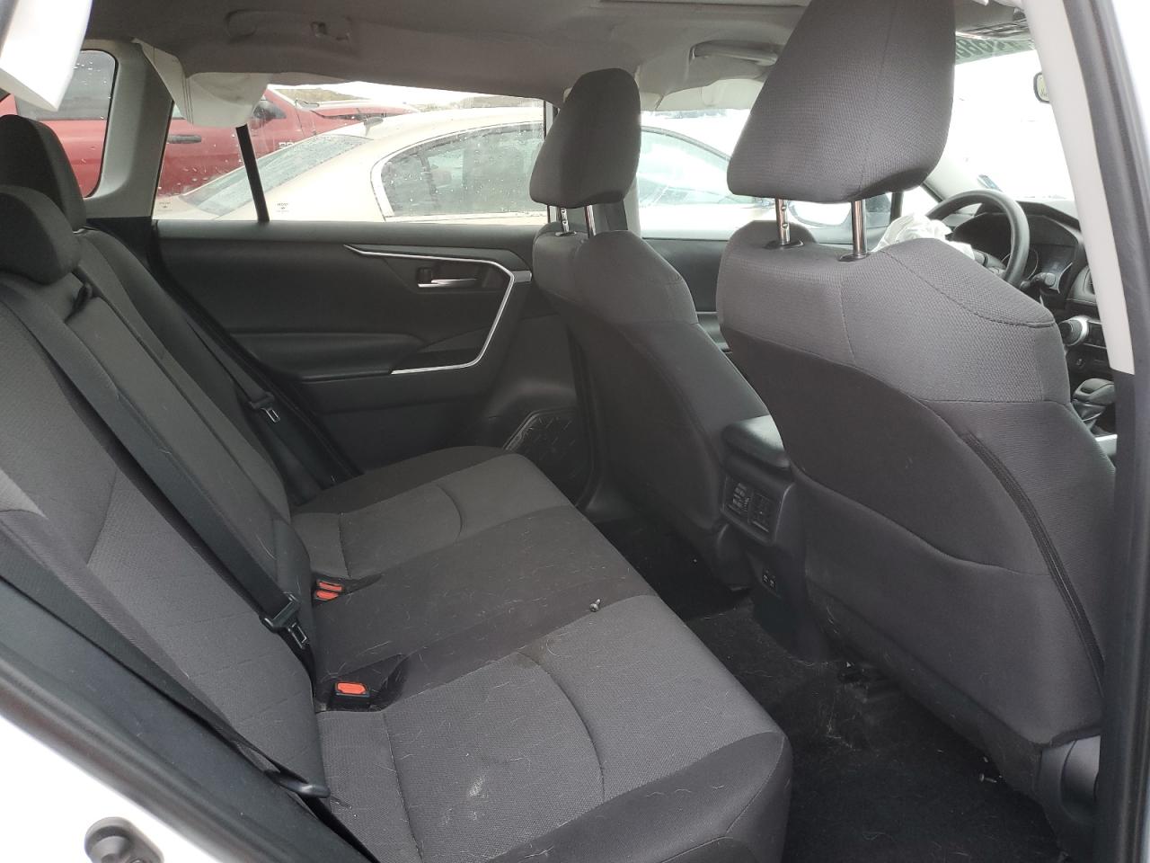 2019 Toyota RAV 4 - Image 11