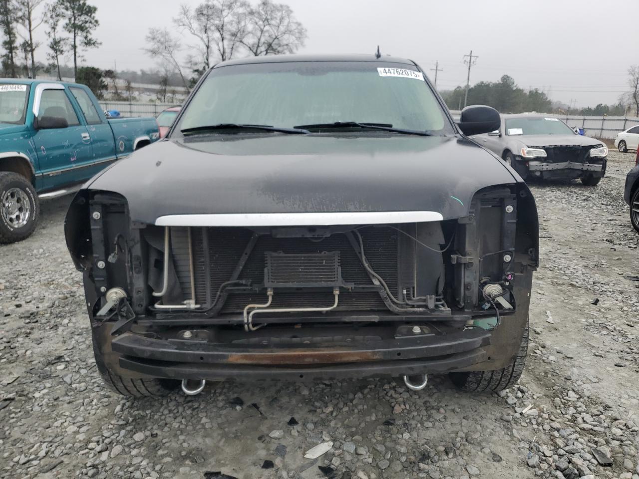 2009 GMC Yukon - Image 5