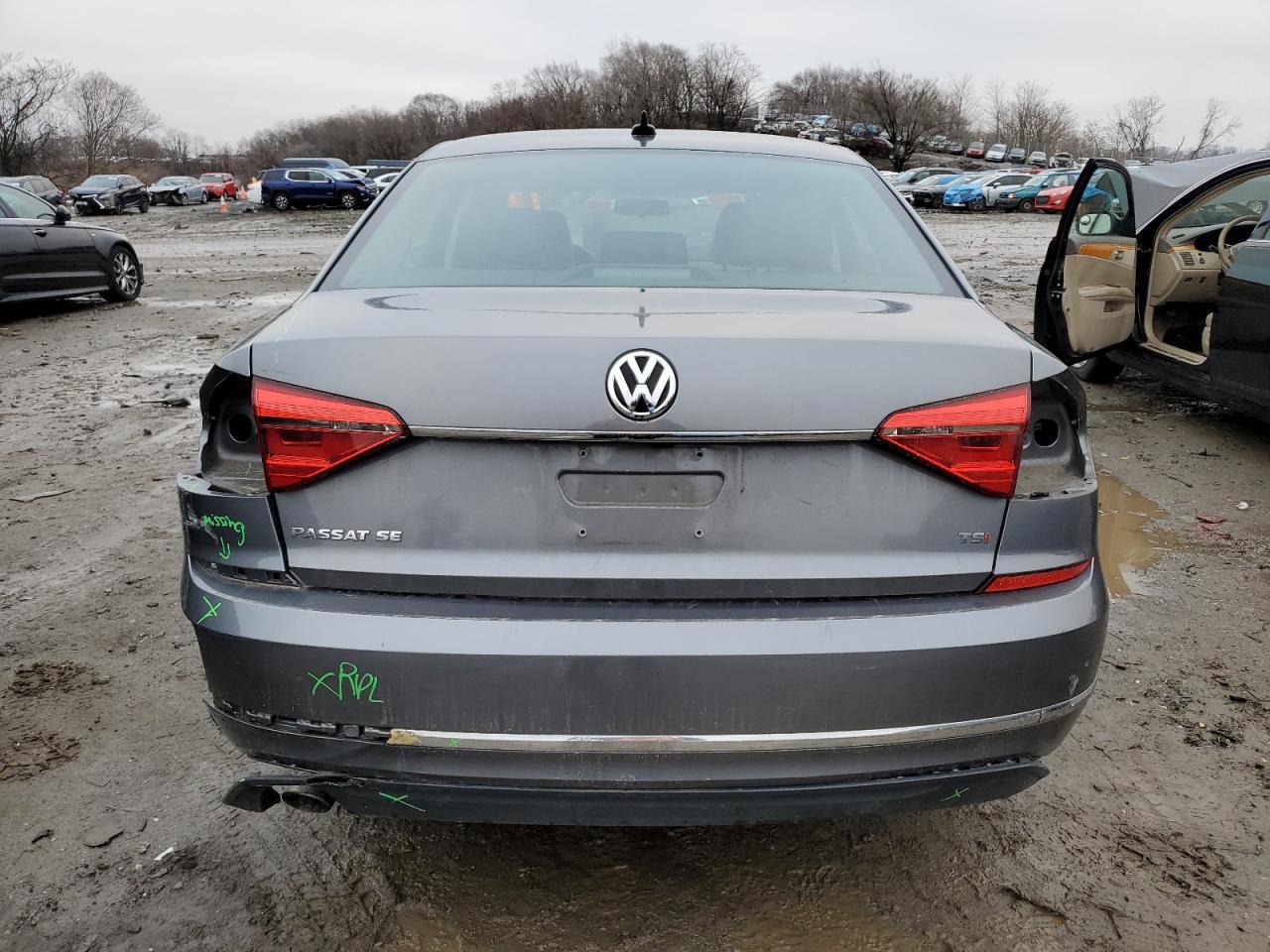2016 Volkswagen Passat - Image 6
