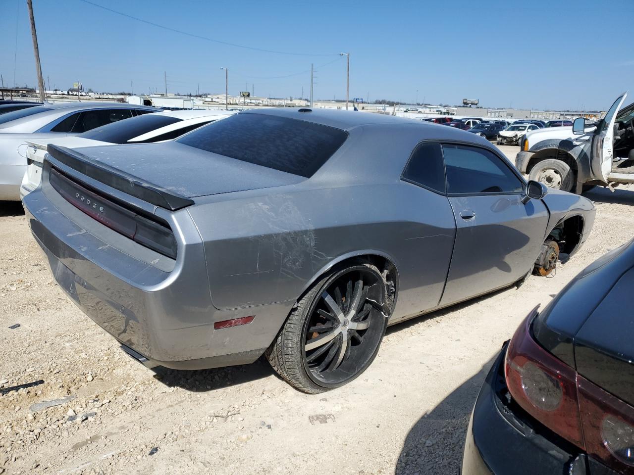 2013 Dodge Challenger - Image 3