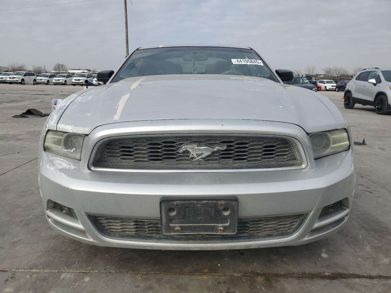 2013 Ford Mustang - Image 5