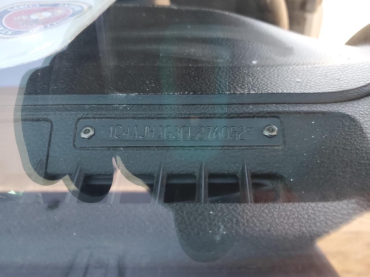 2016 Jeep Wrangler - Image 16