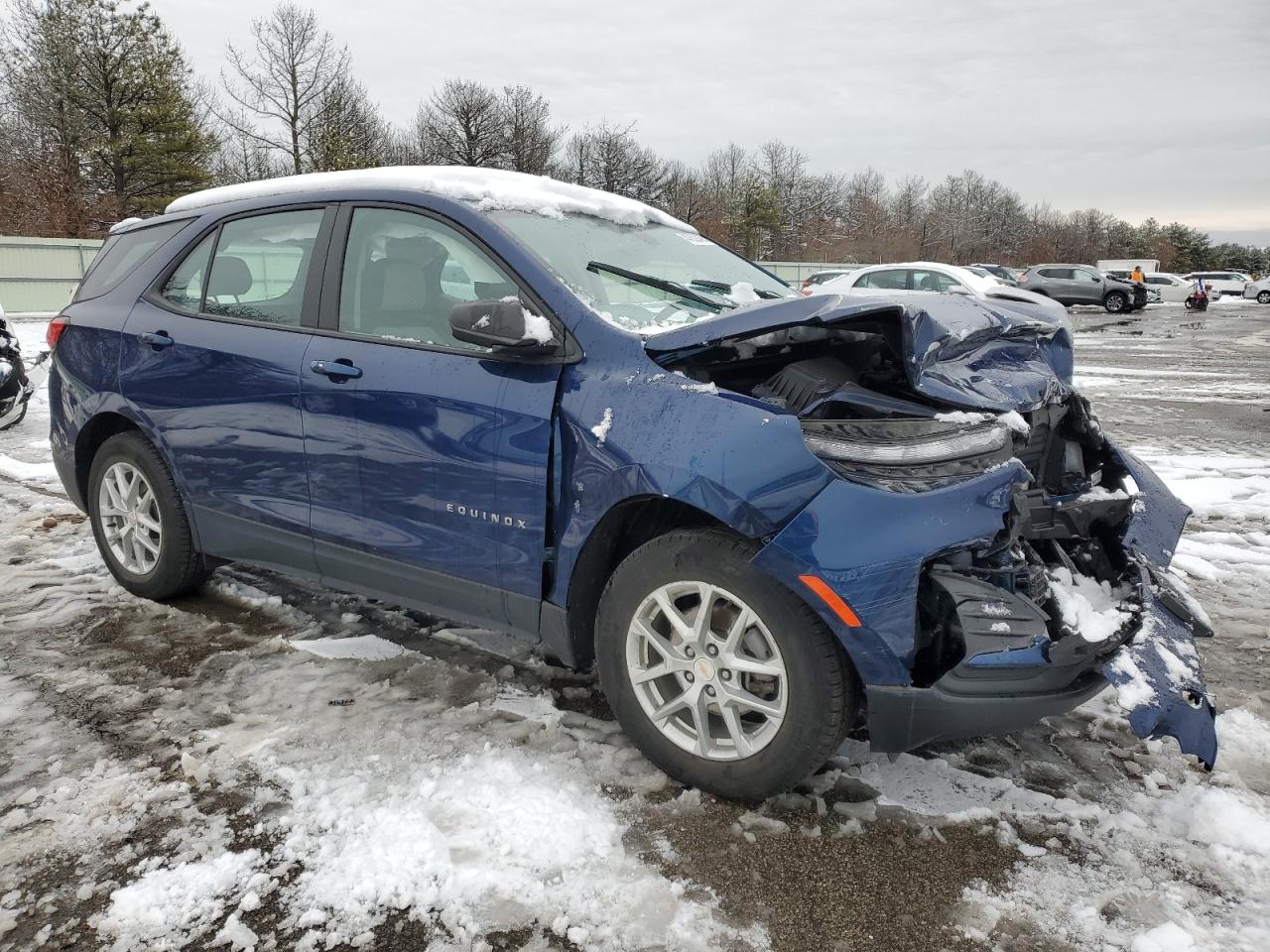 2023 Chevrolet Equinox - Image 4