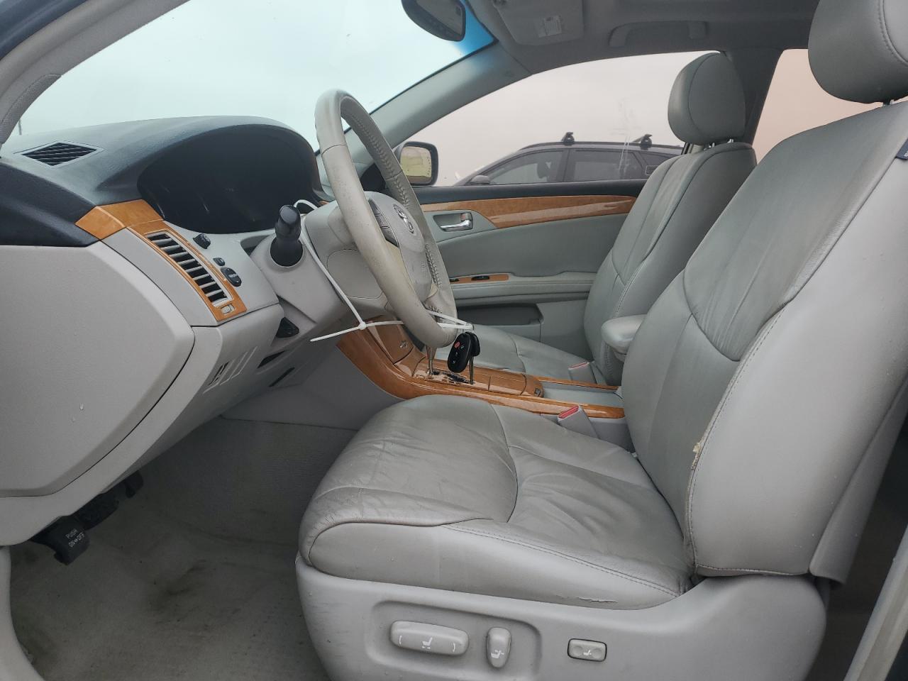 2007 Toyota Avalon - Image 7