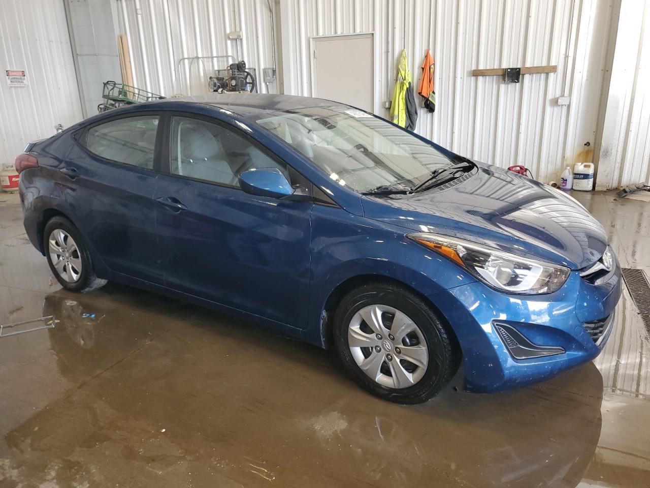 2016 Hyundai Elantra - Image 4