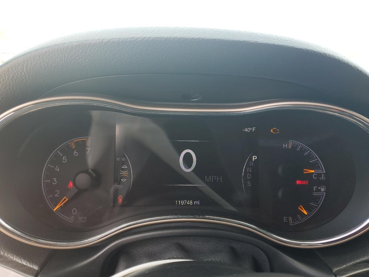 2014 Jeep Grand Cherokee - Image 9