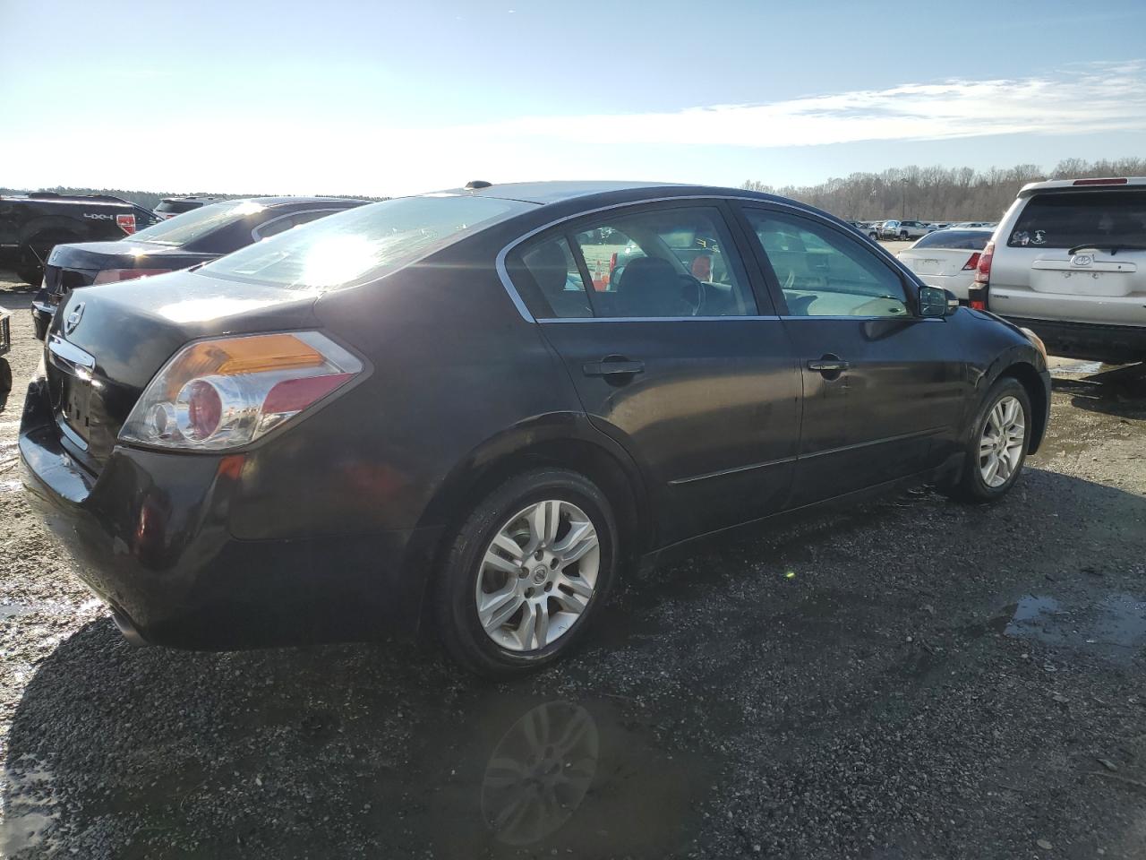 2010 Nissan Altima - Image 3