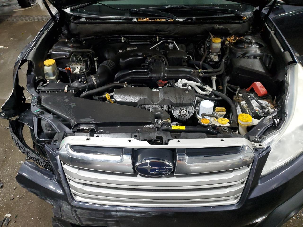 2013 Subaru Outback - Image 13