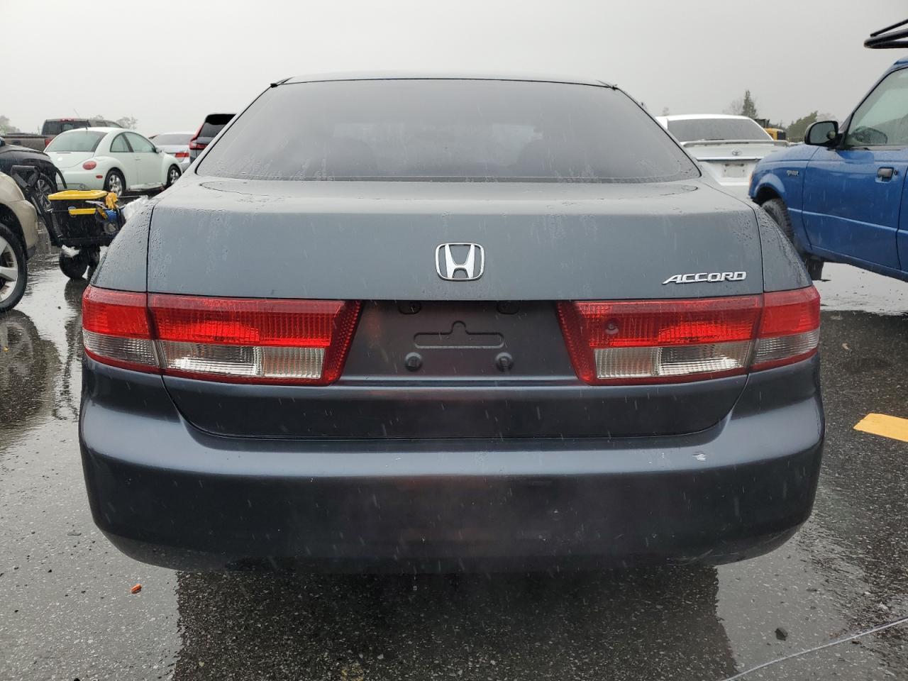 2004 Honda Accord - Image 6