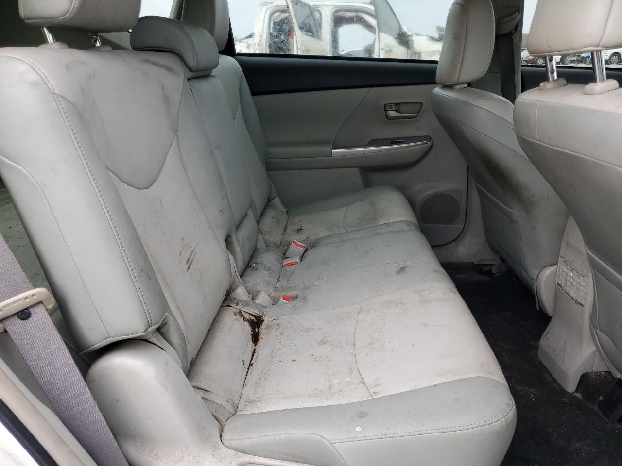 2014 Toyota Prius - Image 11
