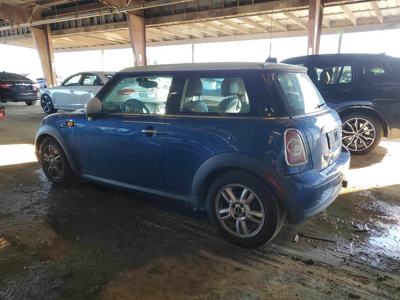 2013 MINI Cooper - Image 2