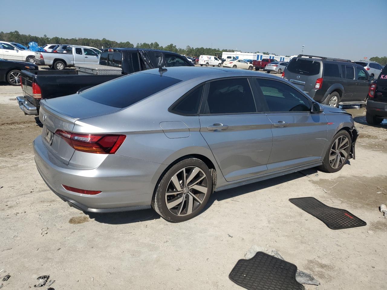 2019 Volkswagen Jetta - Image 3