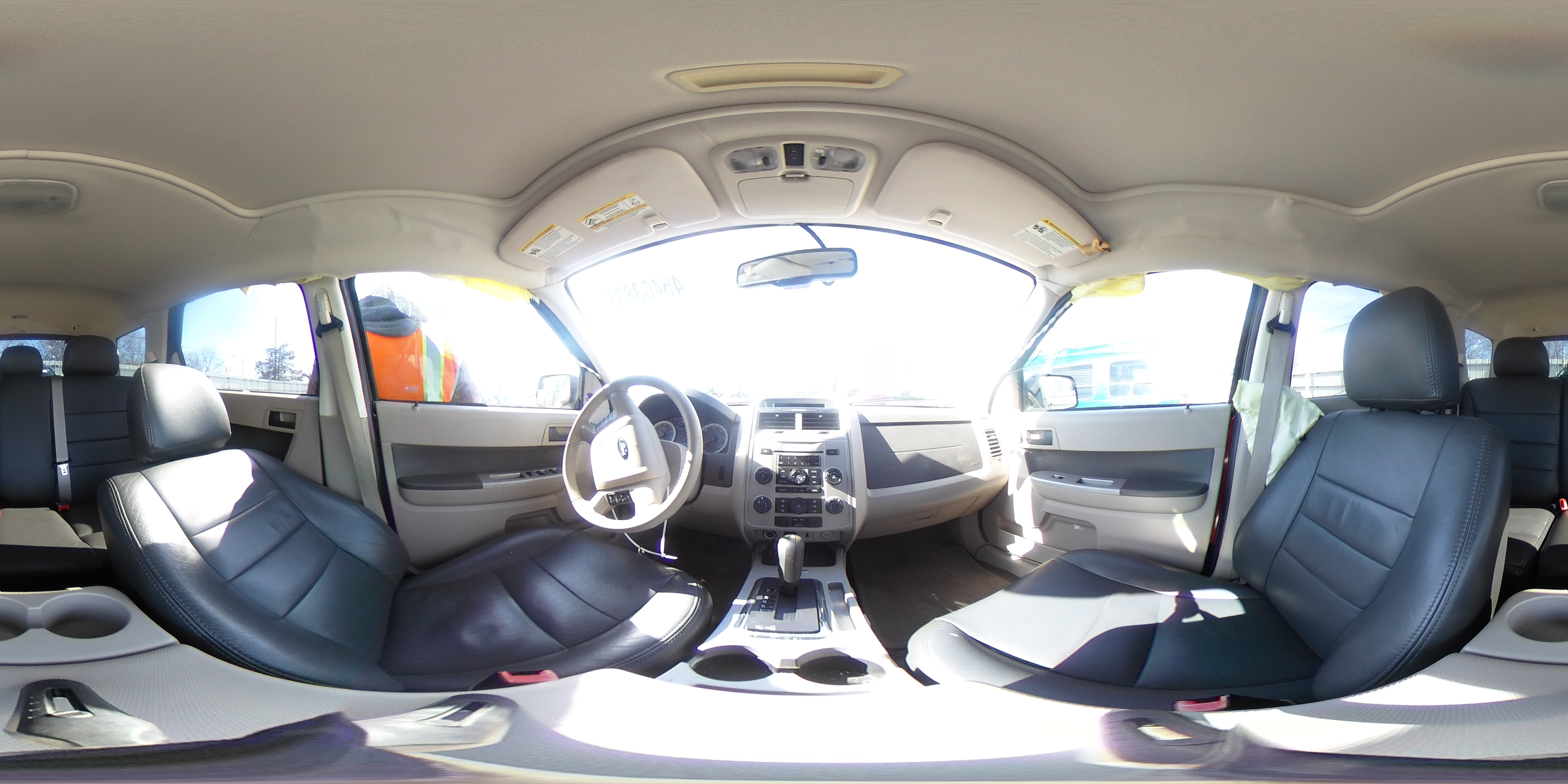 2010 Ford Escape - Image 13