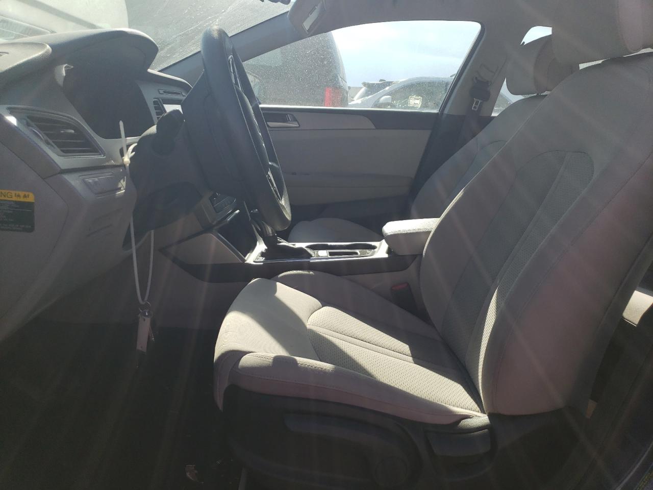 2017 Hyundai Sonata - Image 7