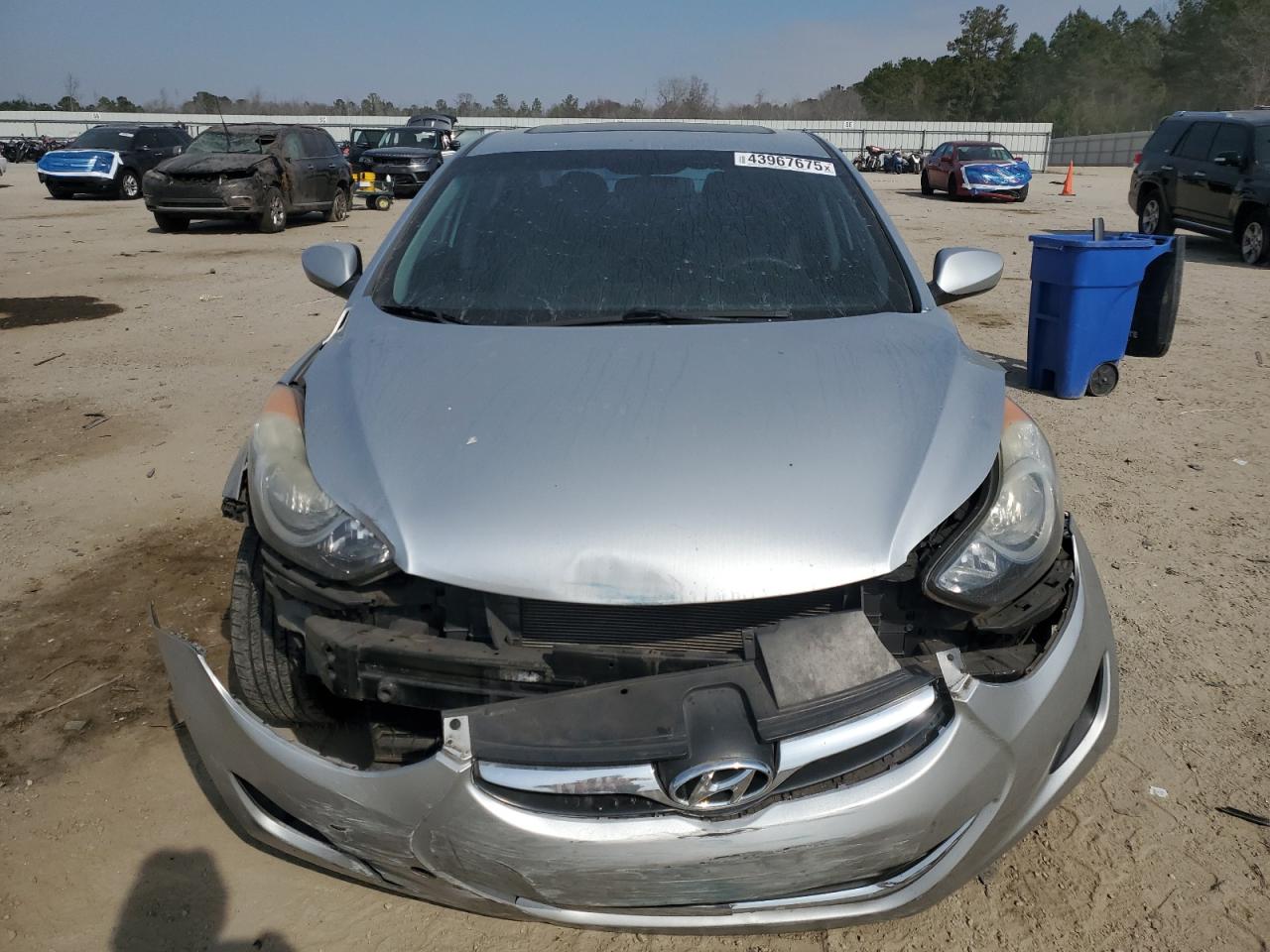 2013 Hyundai Elantra - Image 5