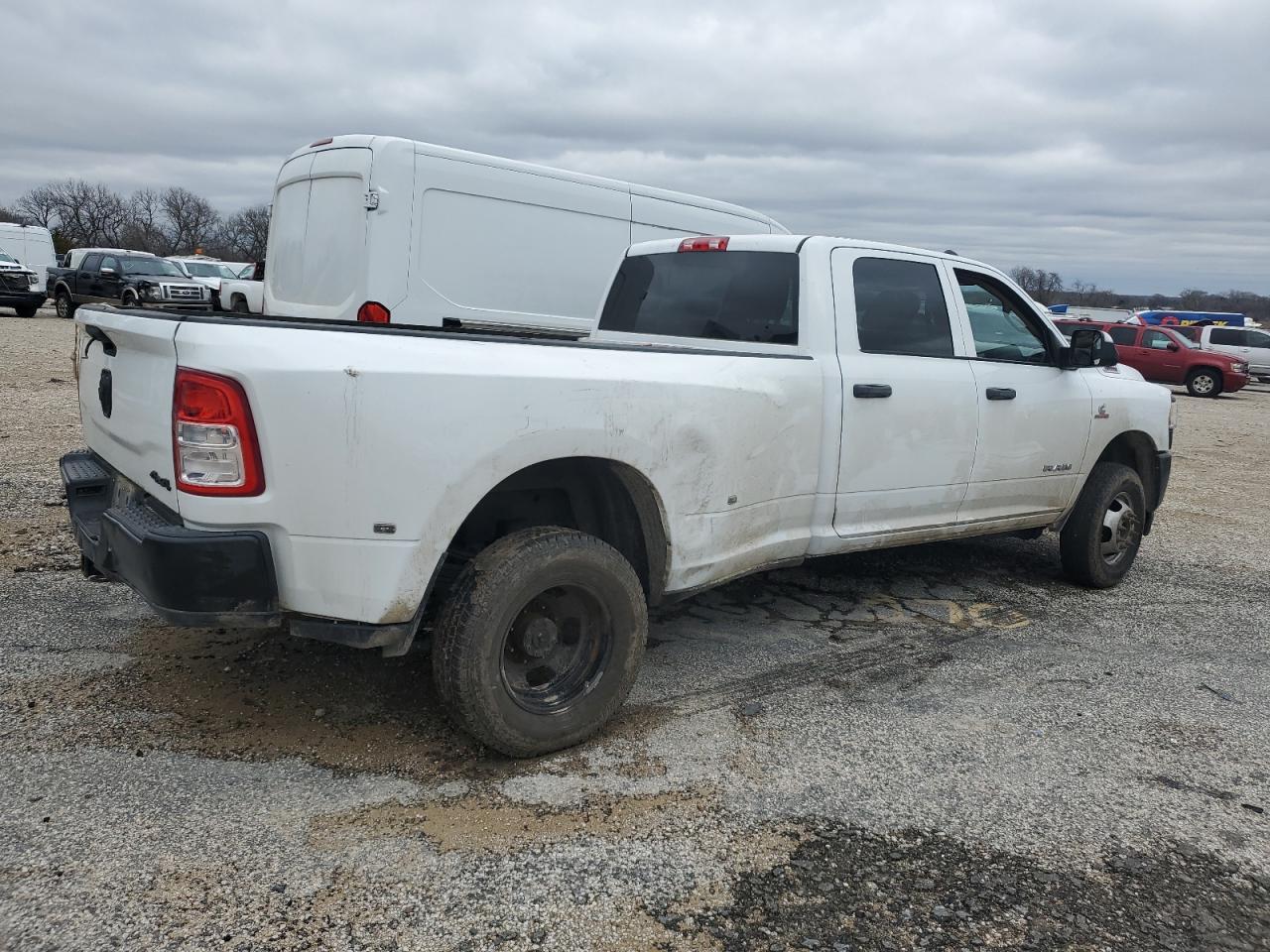 2020 RAM 3500 - Image 3