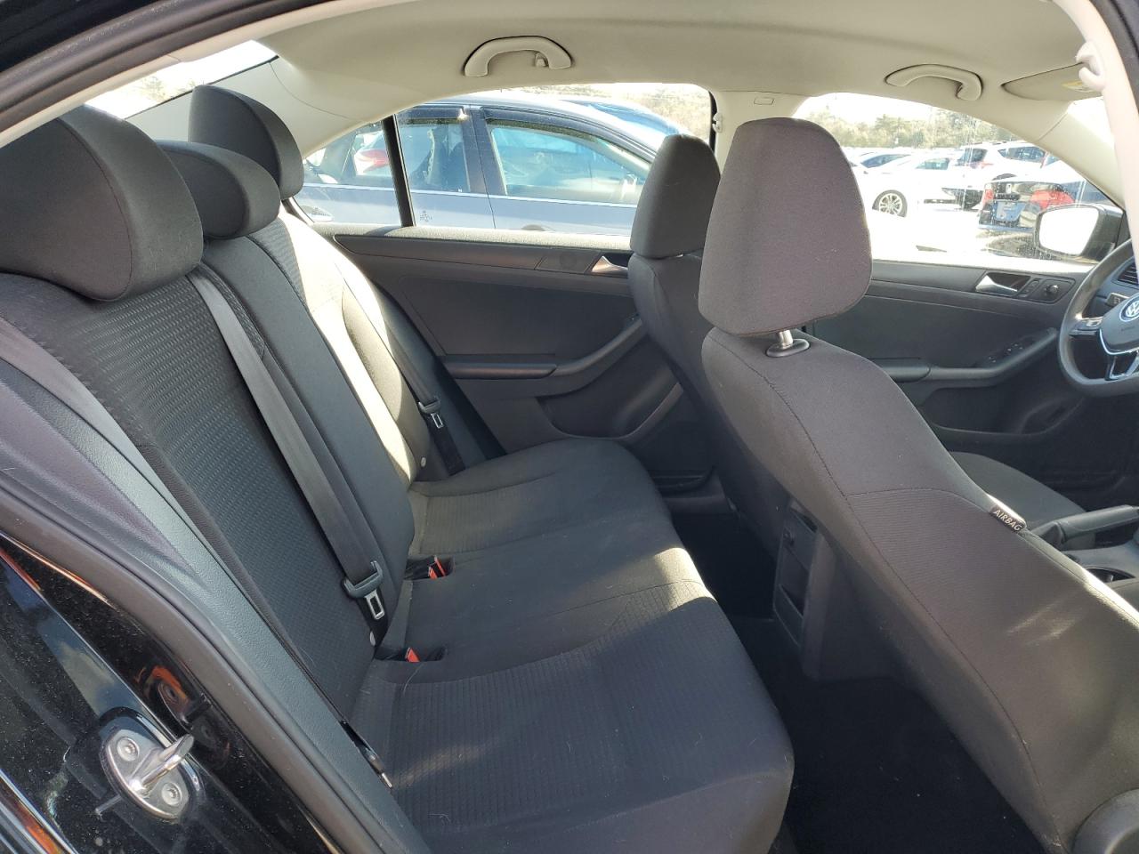 2016 Volkswagen Jetta - Image 10
