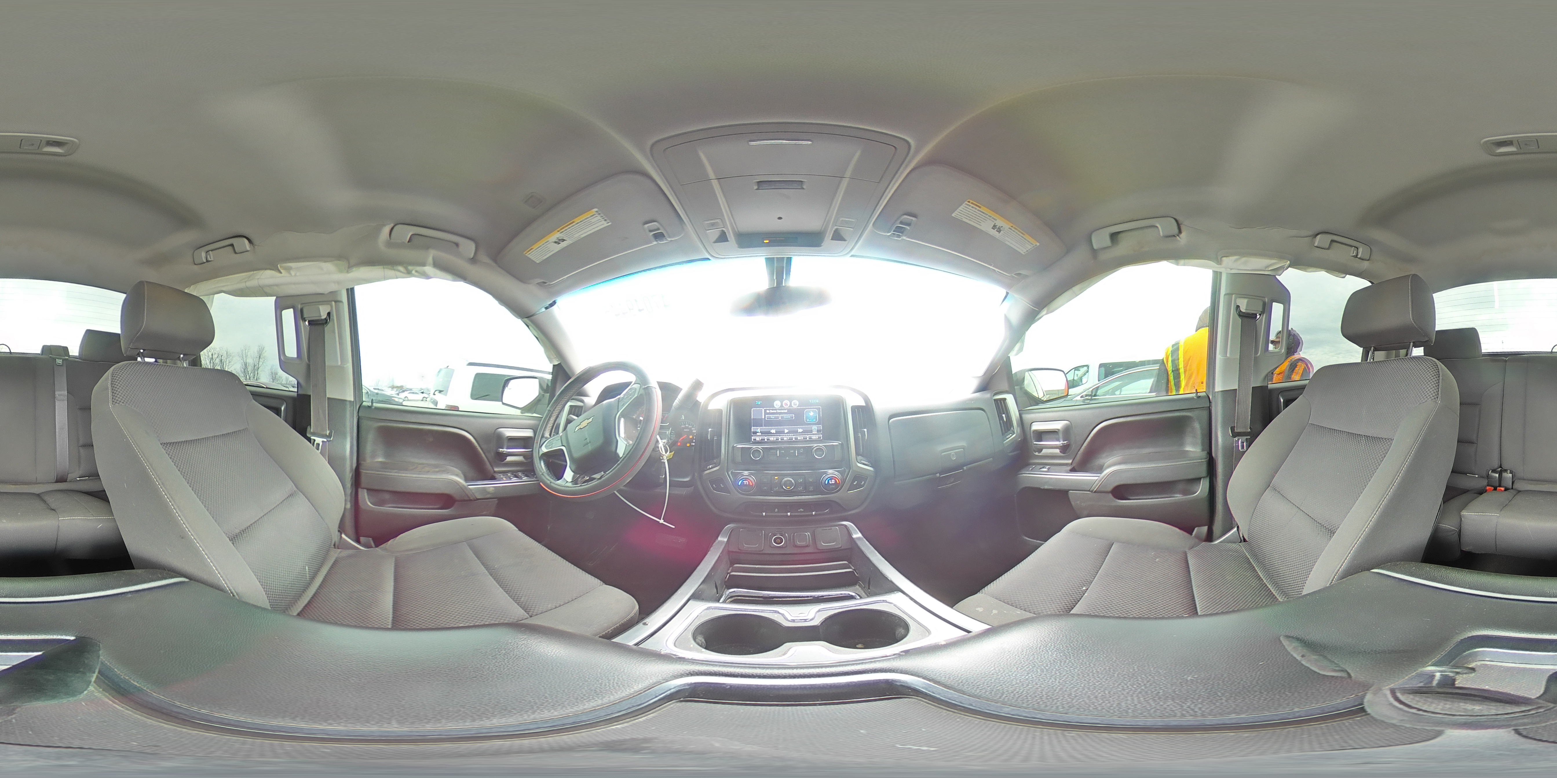2015 Chevrolet Silverado - Image 14