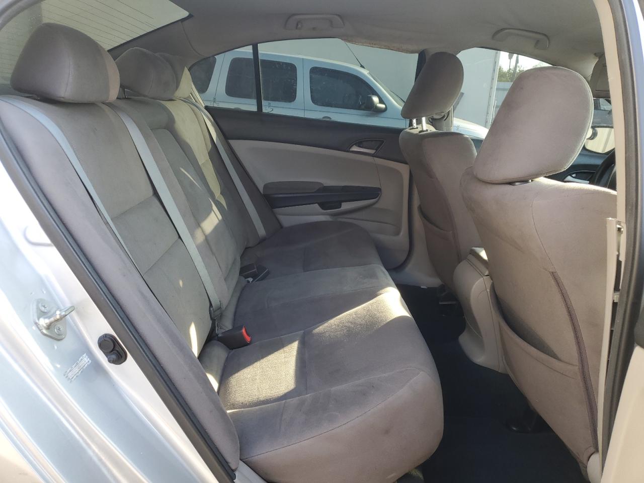 2012 Honda Accord - Image 10