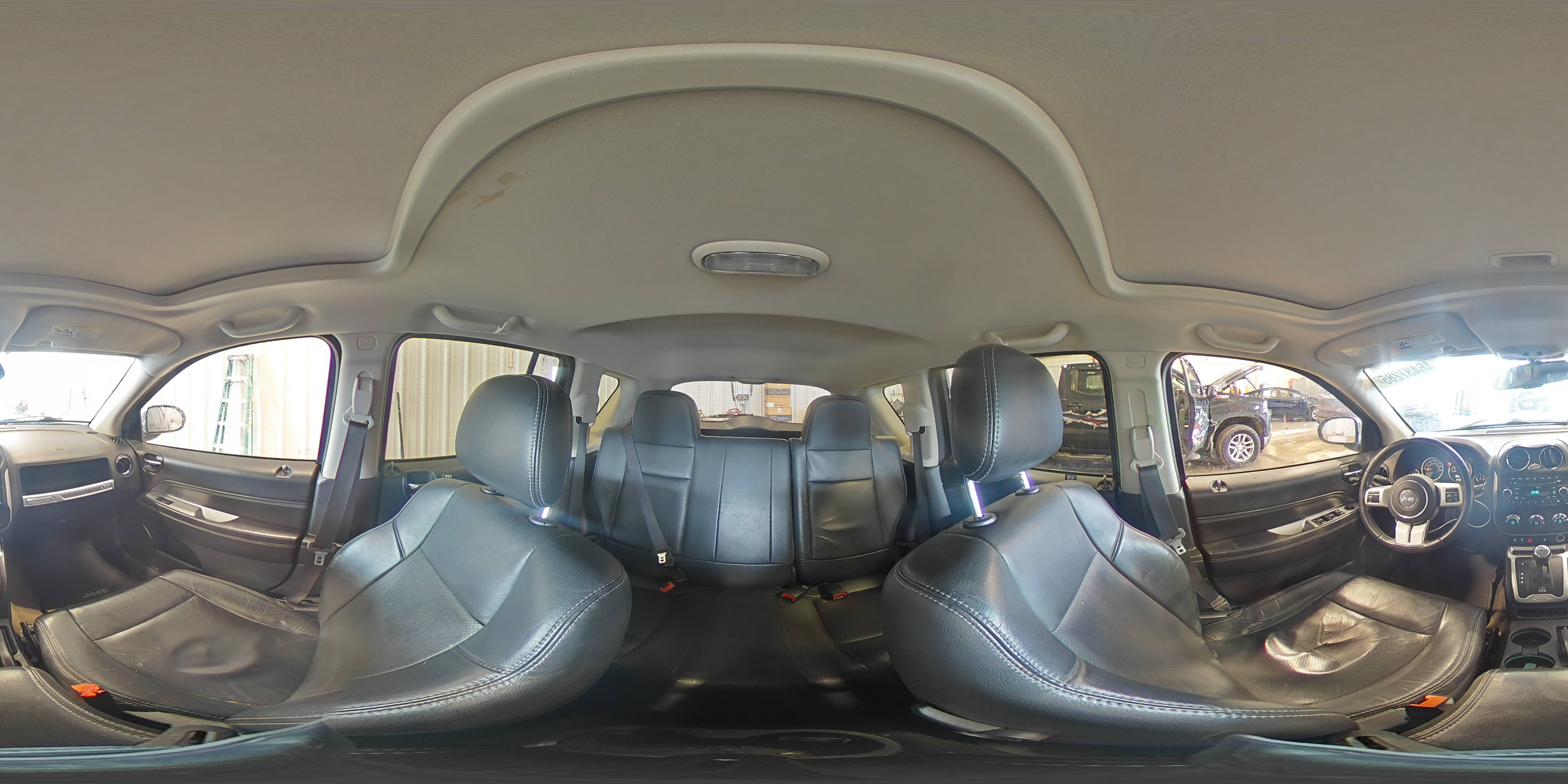 2015 Jeep Compass - Image 16