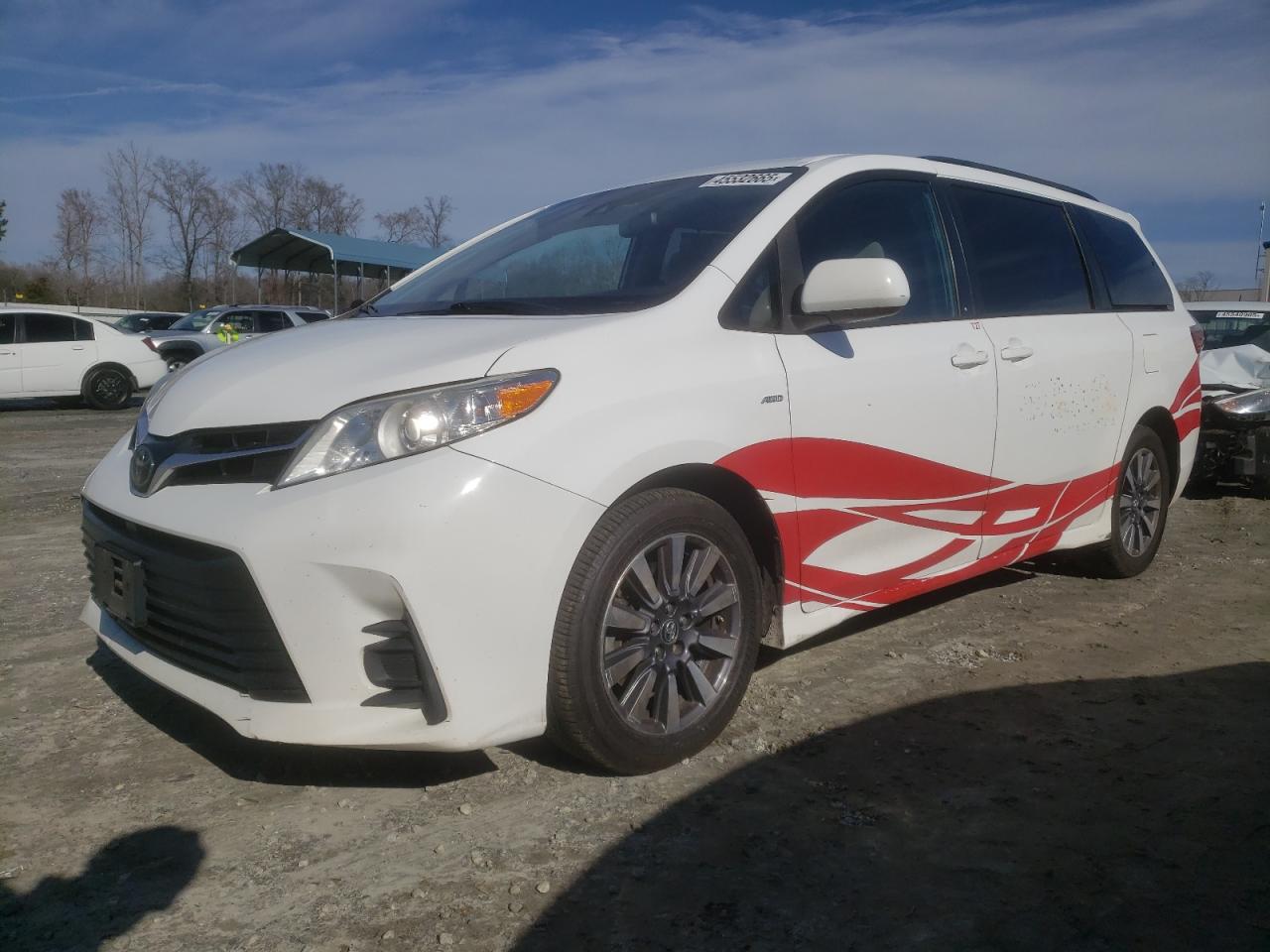 2020 Toyota Sienna - Image 1