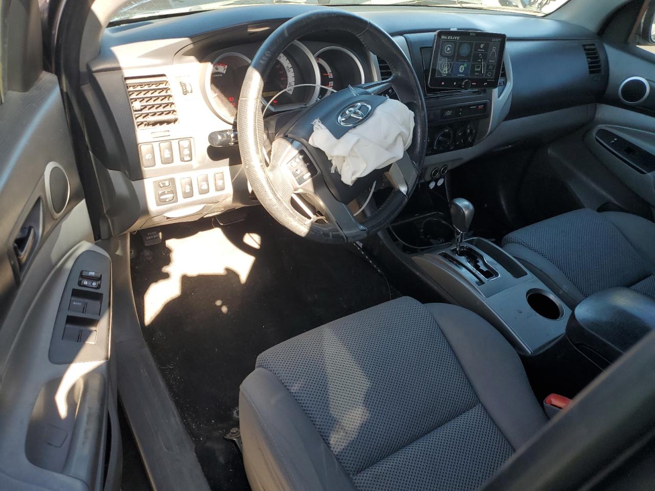 2012 Toyota Tacoma - Image 8