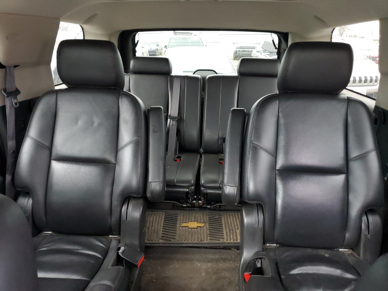 2011 Chevrolet Tahoe - Image 10