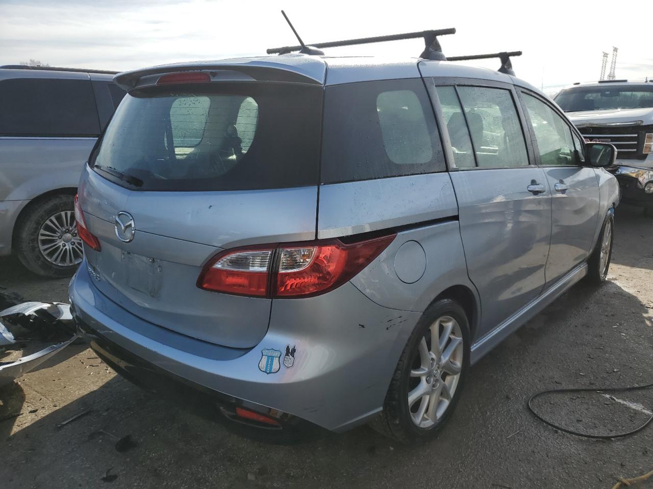 2012 Mazda 5 - Image 3
