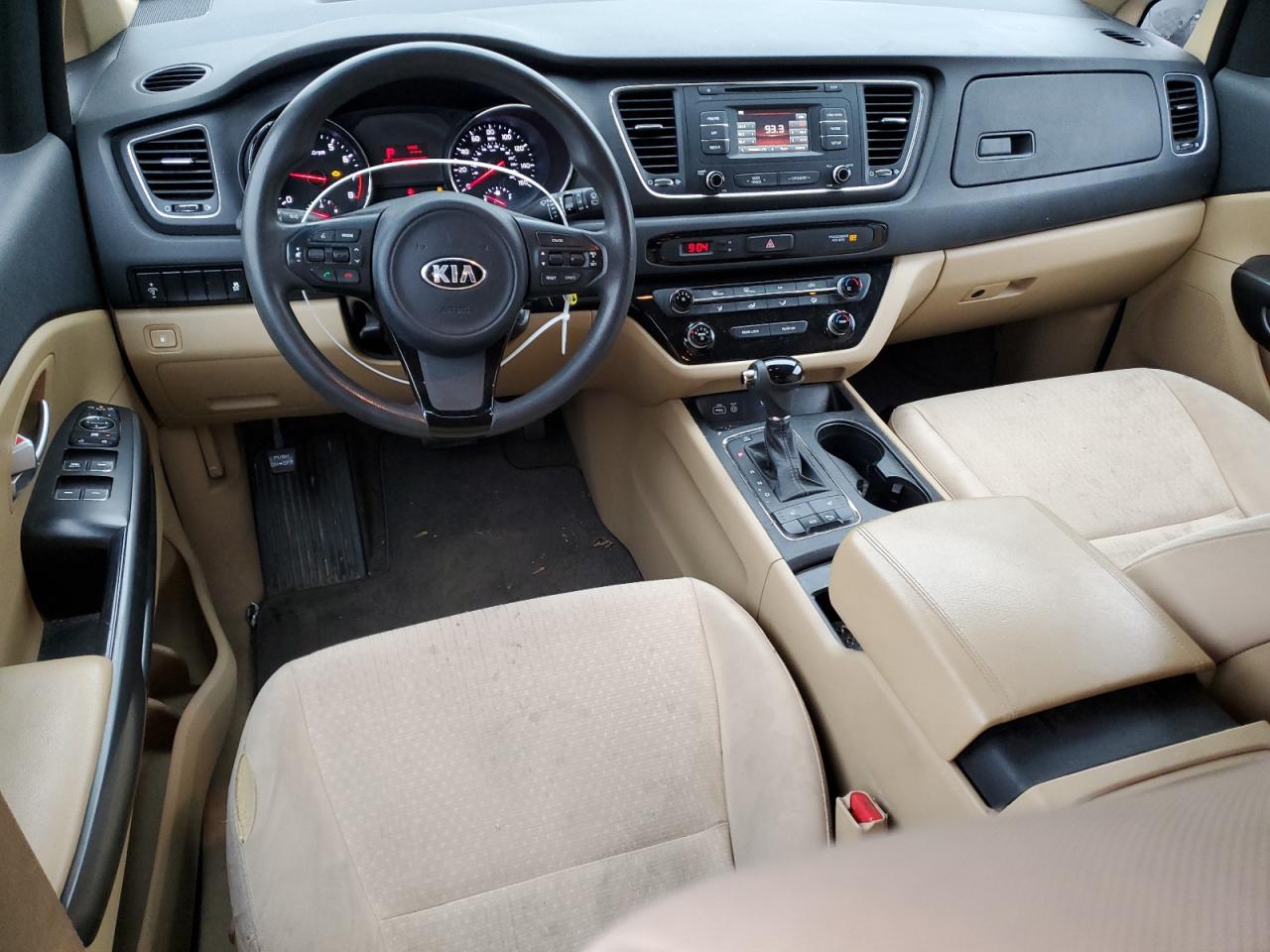 2016 Kia Sedona - Image 8