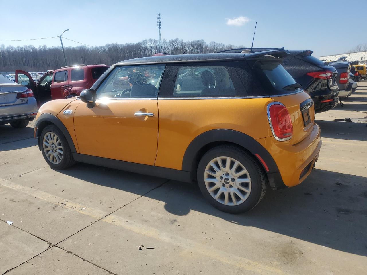 2015 MINI Cooper - Image 2
