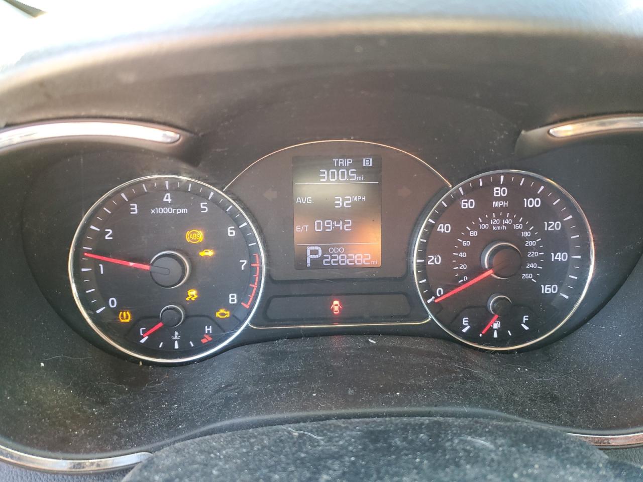 2015 Kia Forte - Image 9