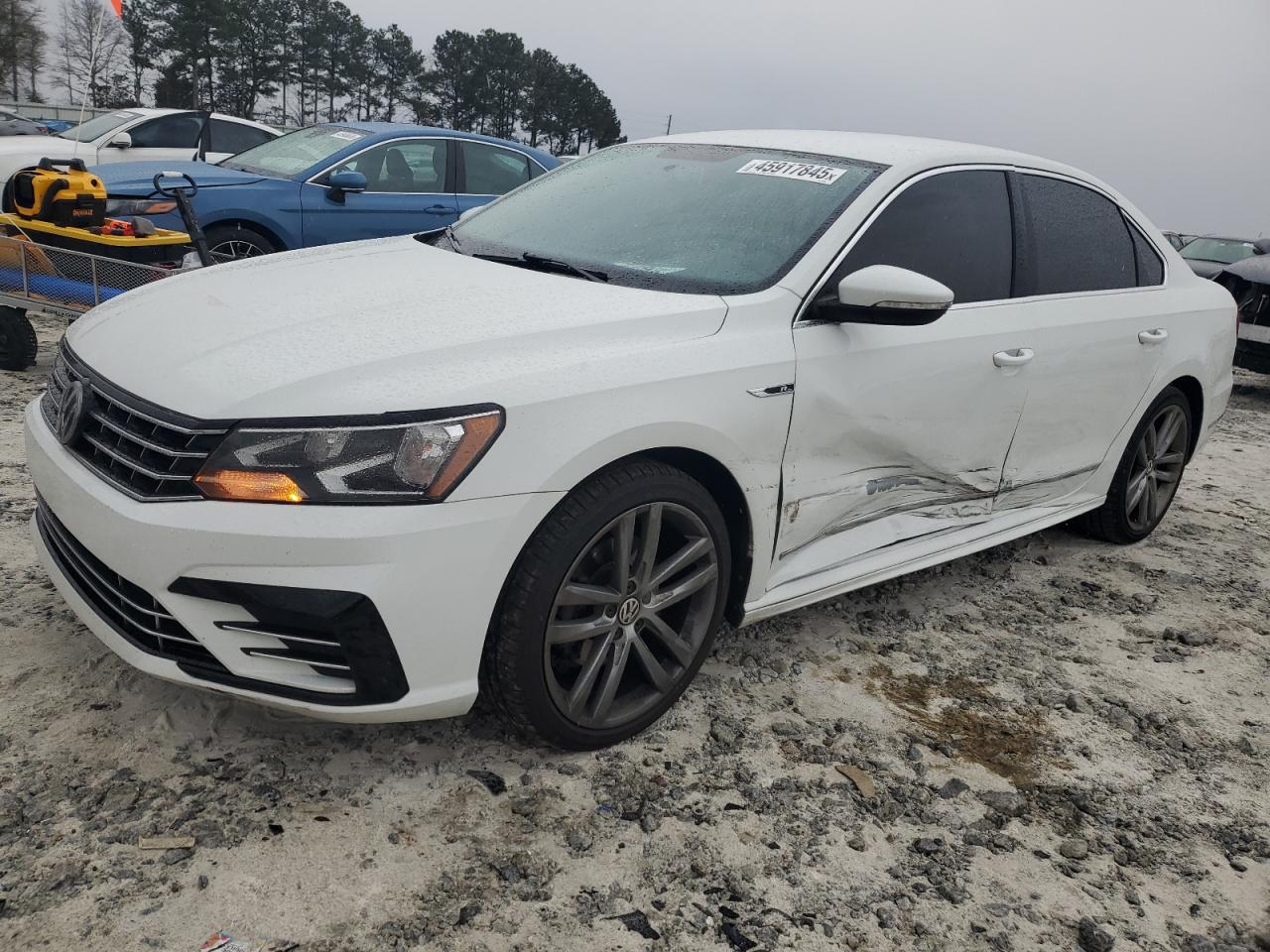 2017 Volkswagen Passat - Image 1