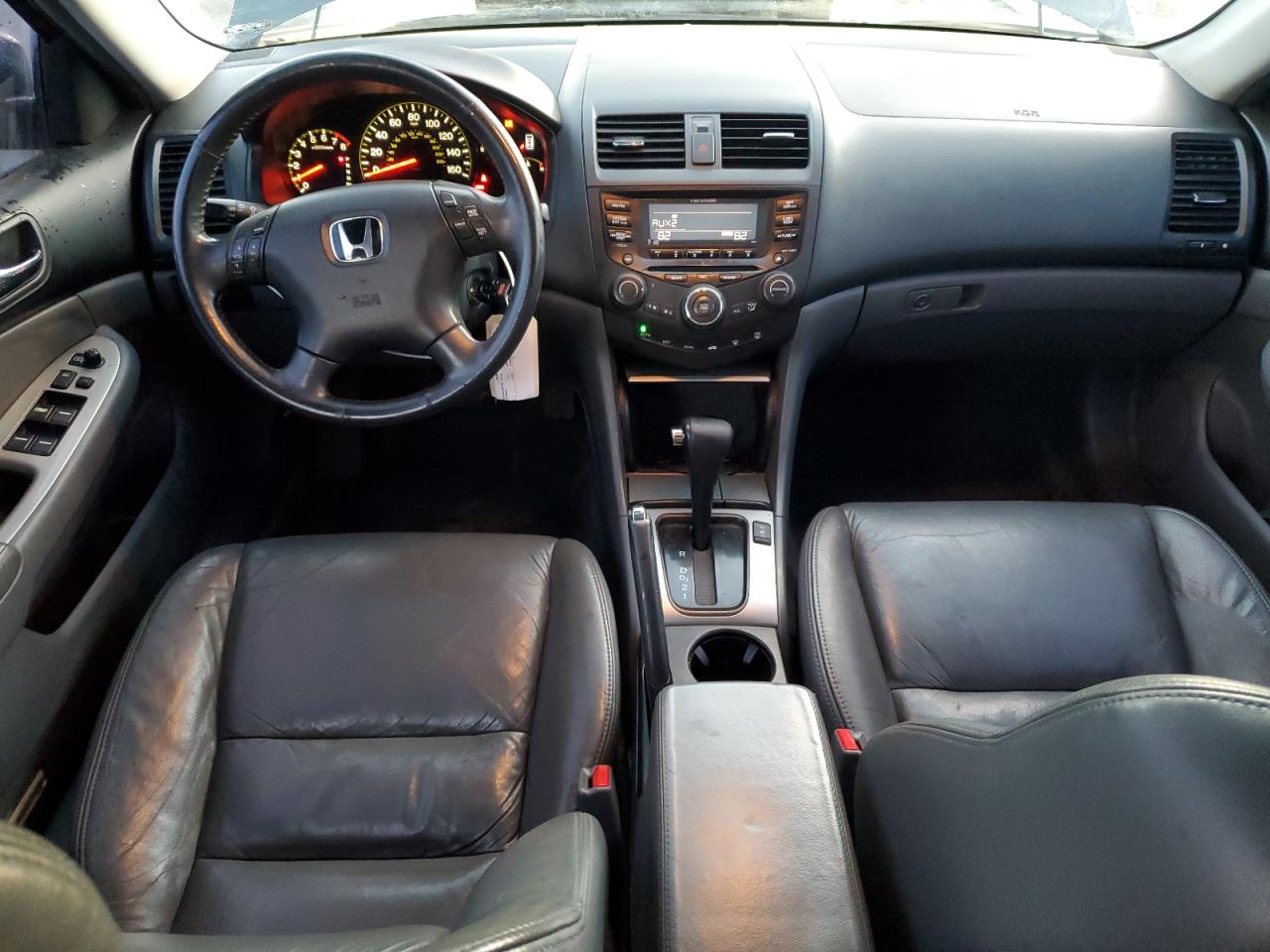 2004 Honda Accord - Image 8