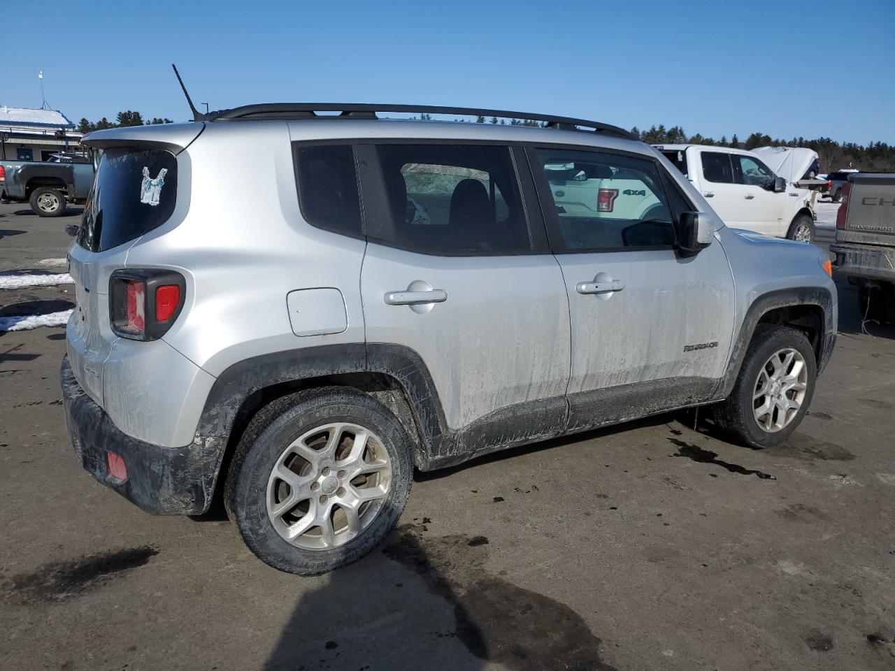 2015 Jeep Renegade - Image 3