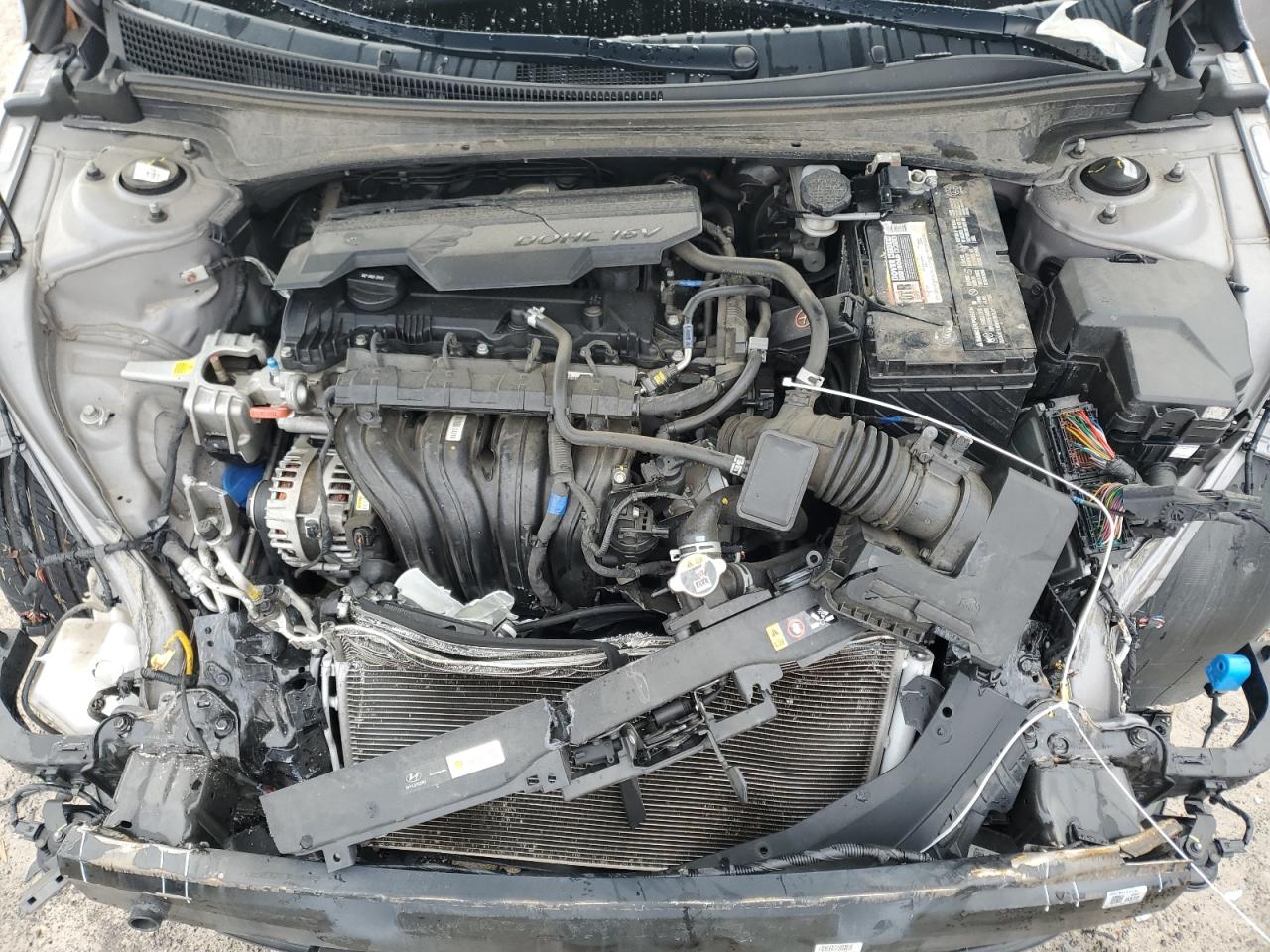 2021 Hyundai Elantra - Image 12