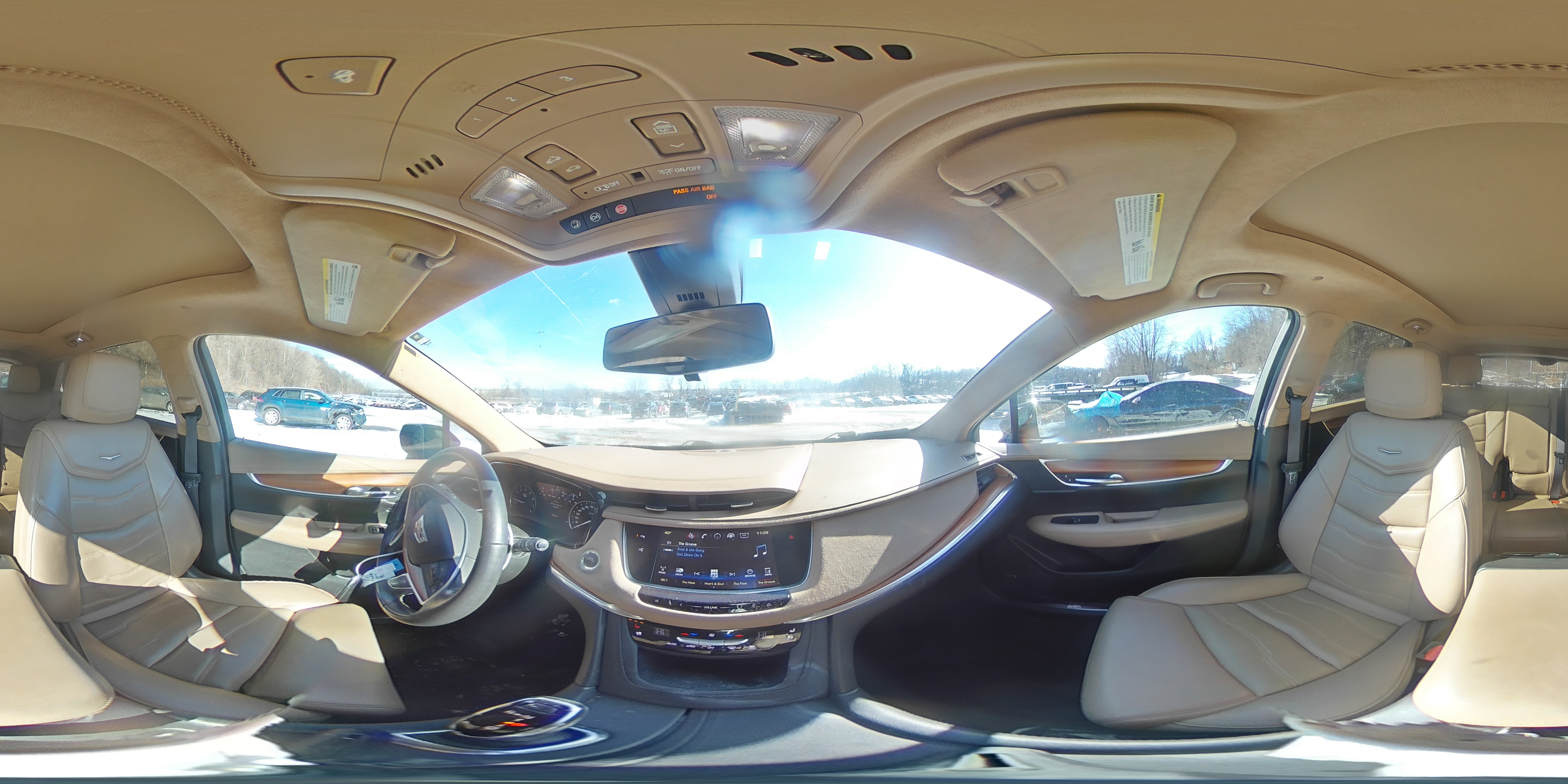 2017 Cadillac XT5 - Image 15