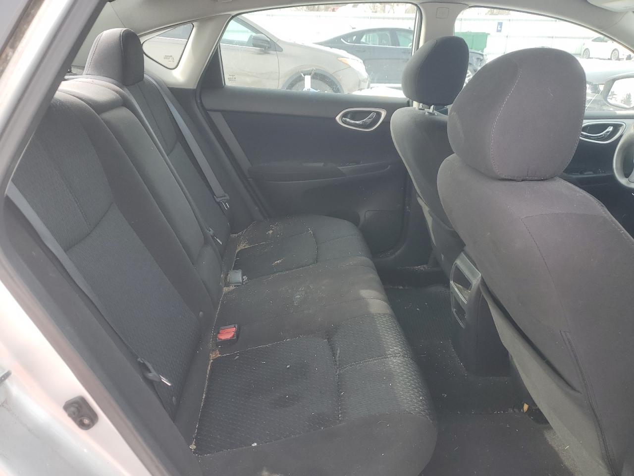 2014 Nissan Sentra - Image 10