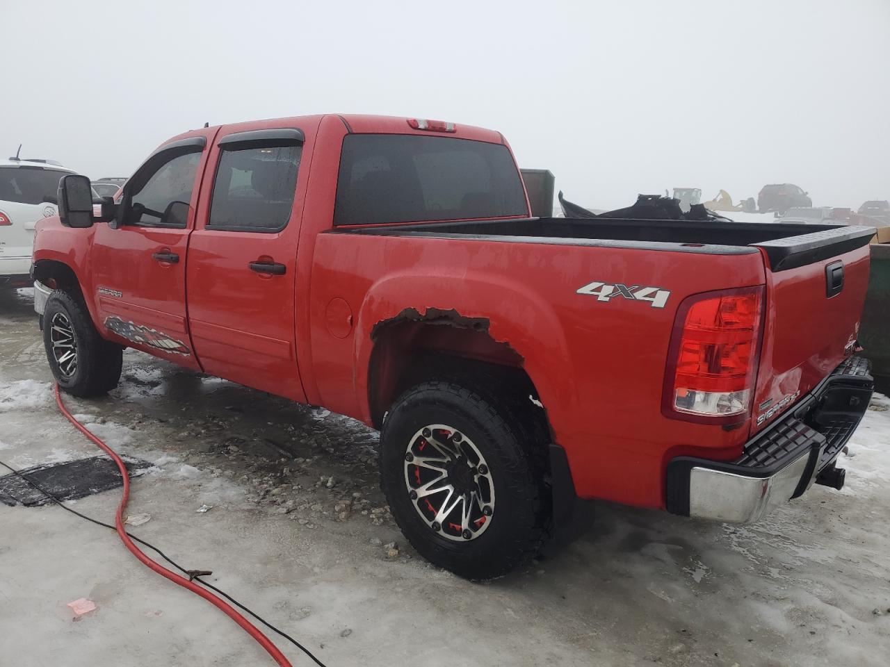 2011 GMC Sierra - Image 2