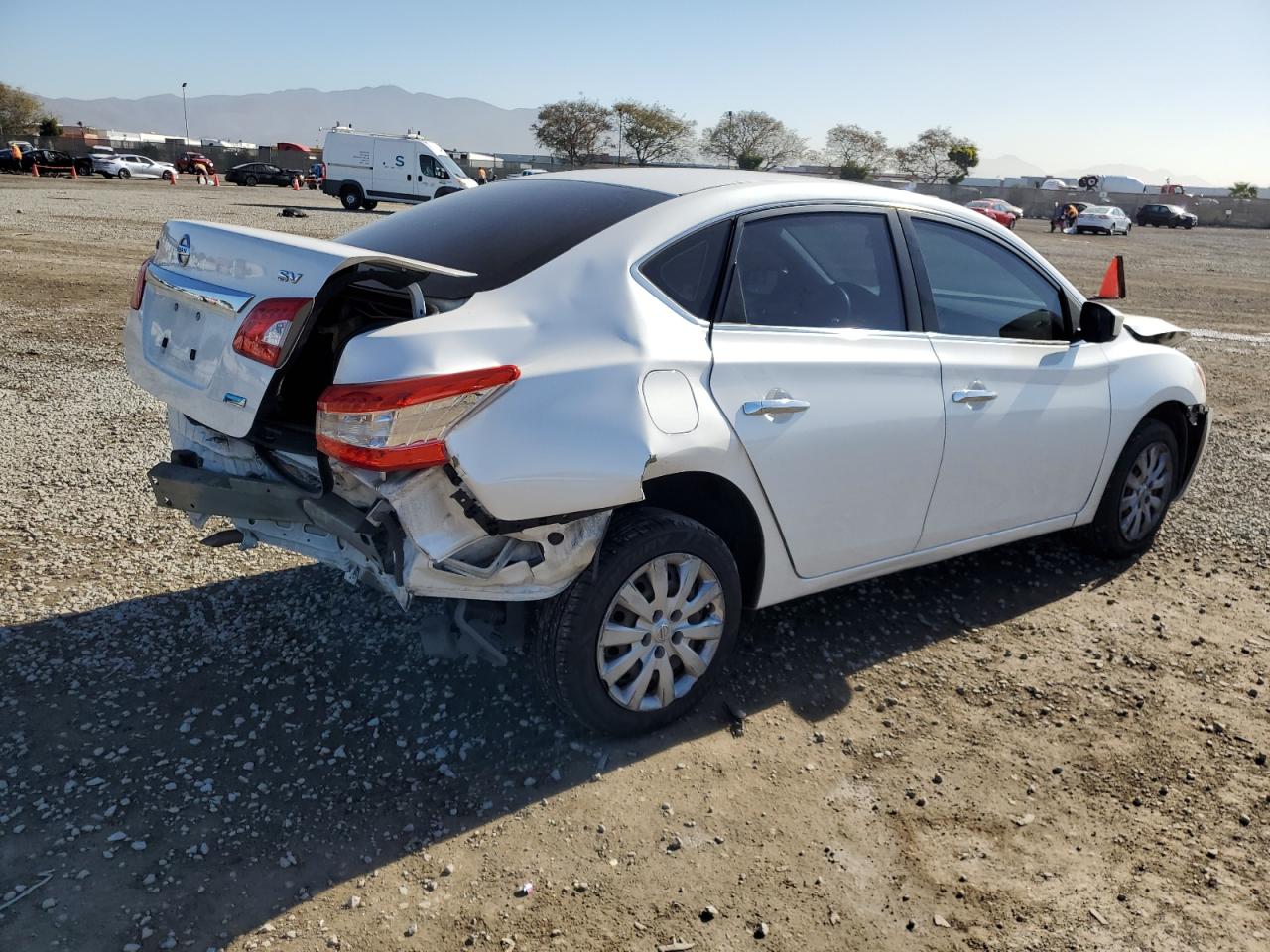 2014 Nissan Sentra - Image 3