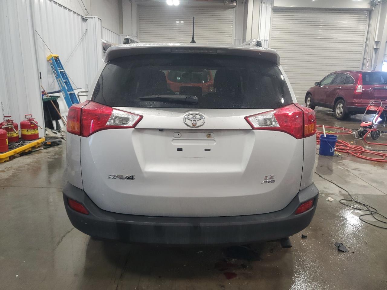 2015 Toyota RAV 4 - Image 6
