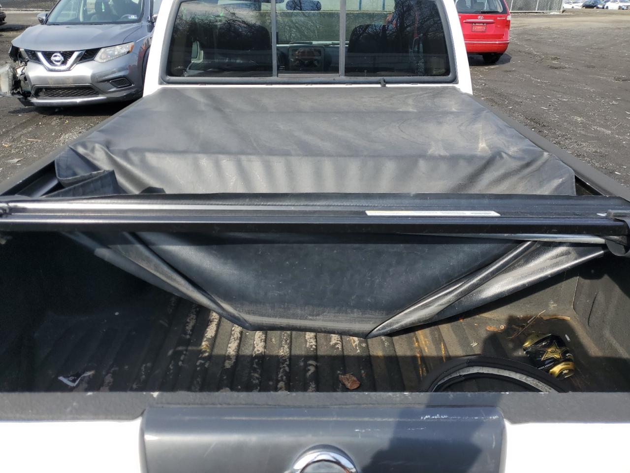 2002 Nissan Navara (Frontier) - Image 10