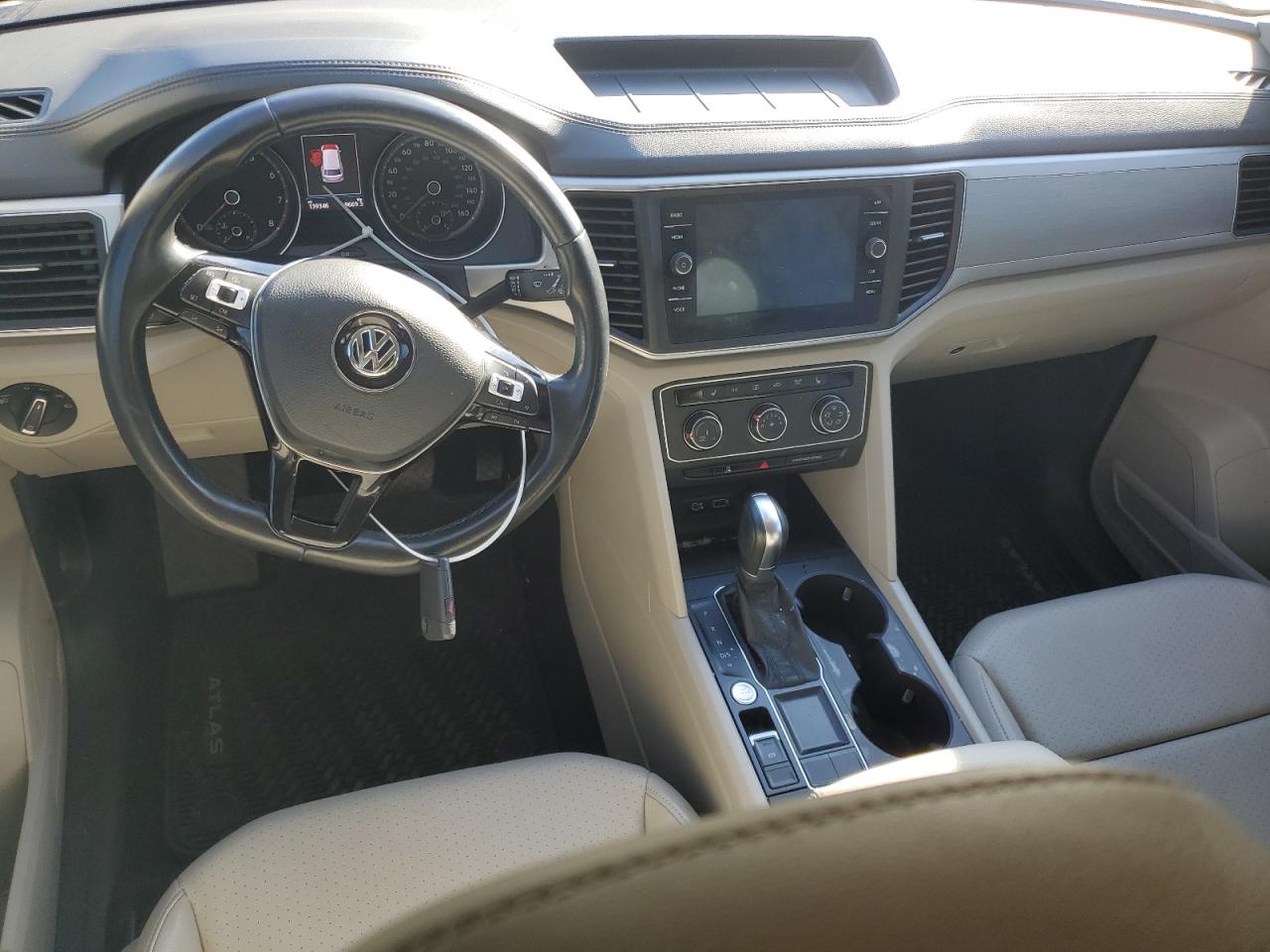 2018 Volkswagen Atlas - Image 8