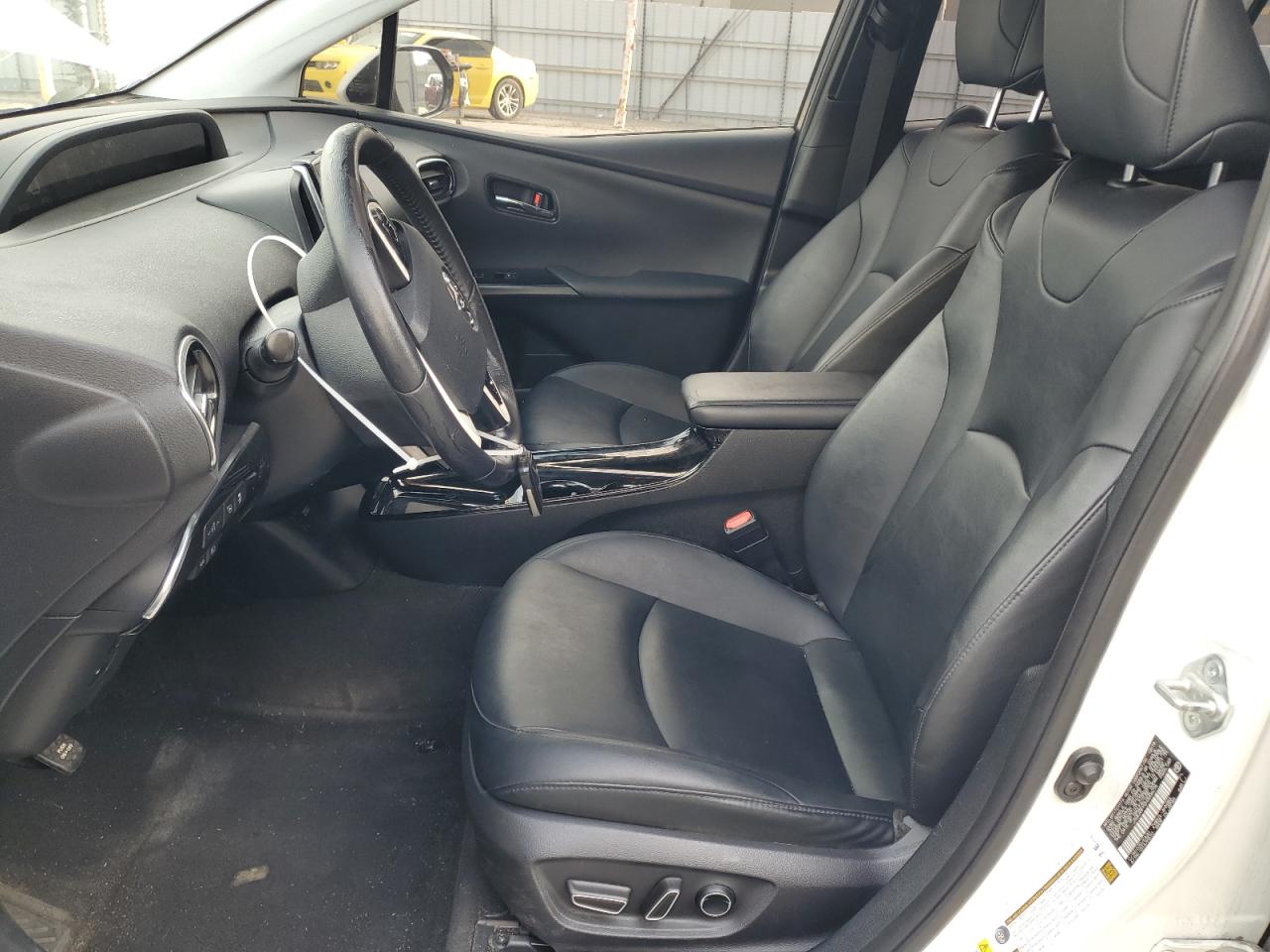 2017 Toyota Prius - Image 7