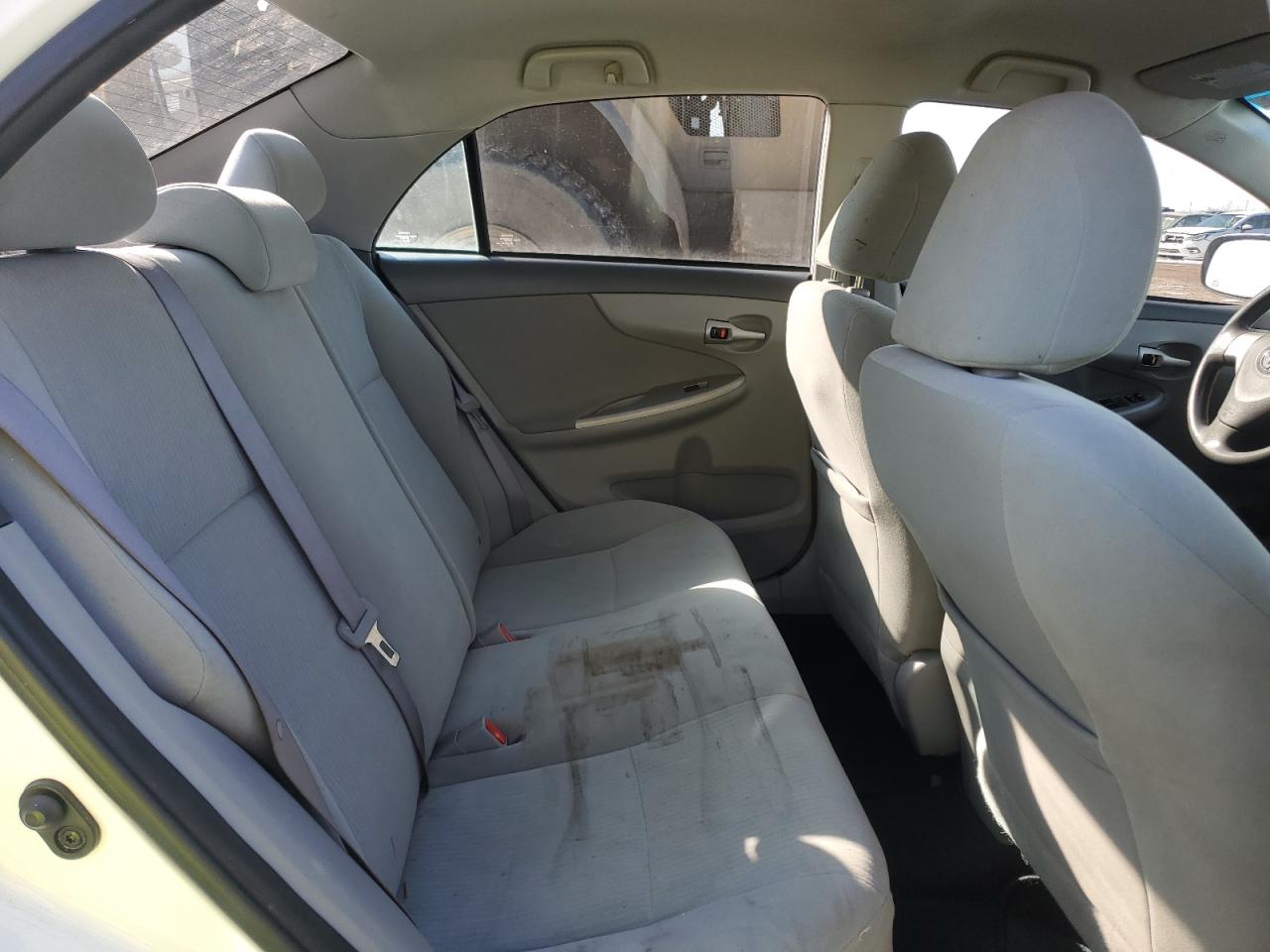 2010 Toyota Corolla - Image 10