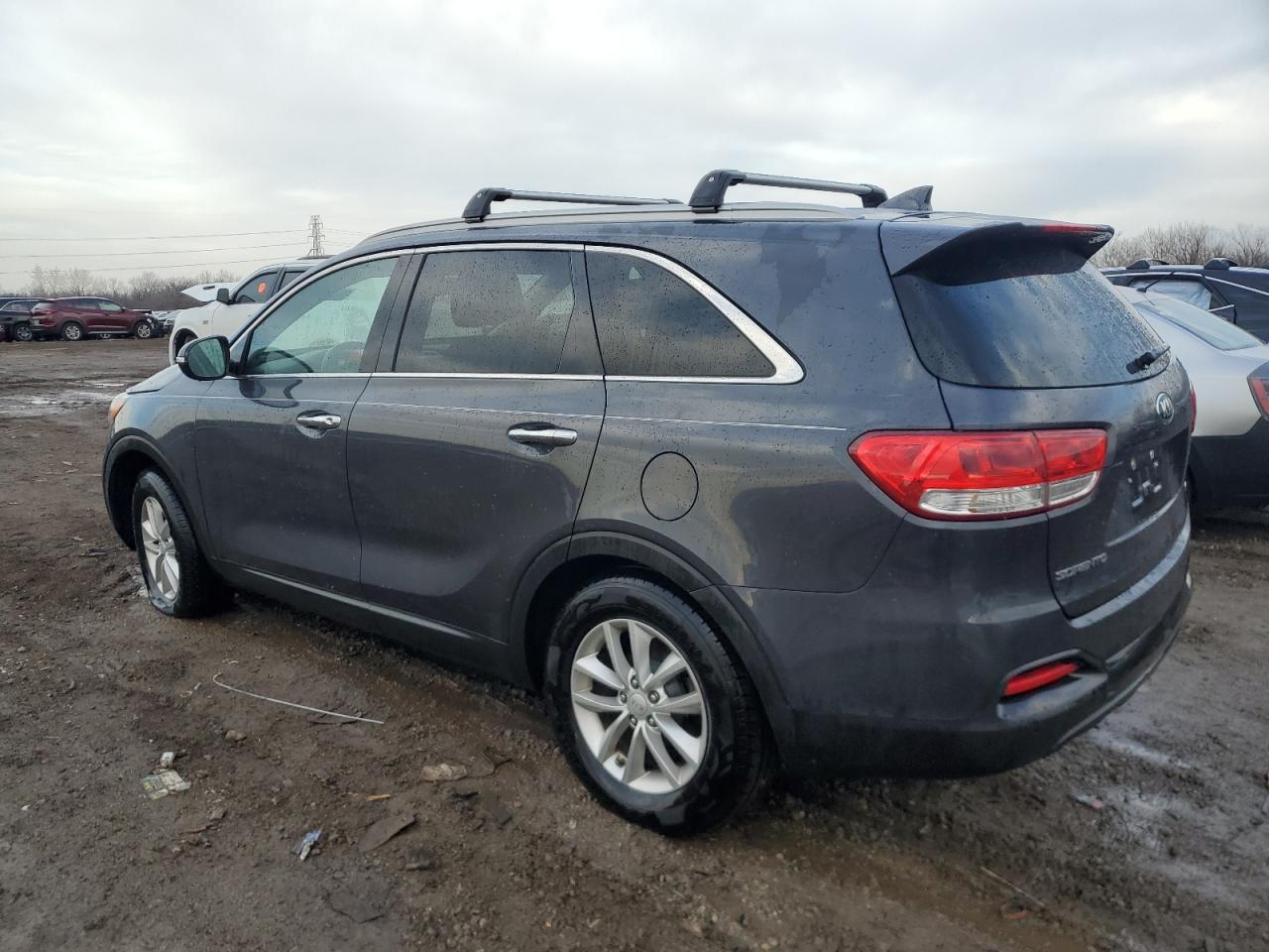 2017 Kia Sorento - Image 2
