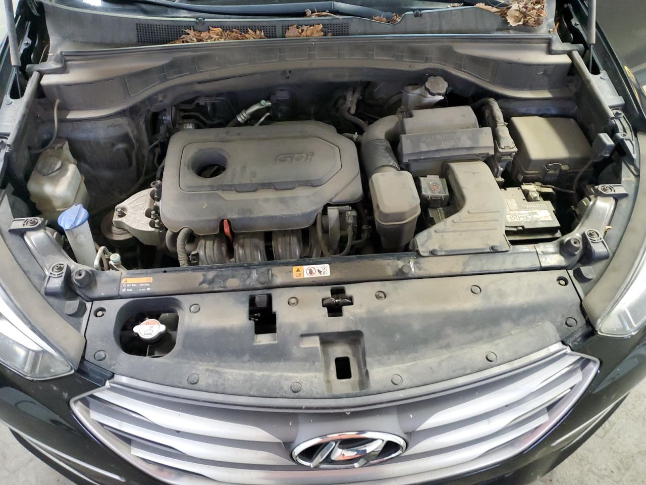 2017 Hyundai Santa Fe - Image 12