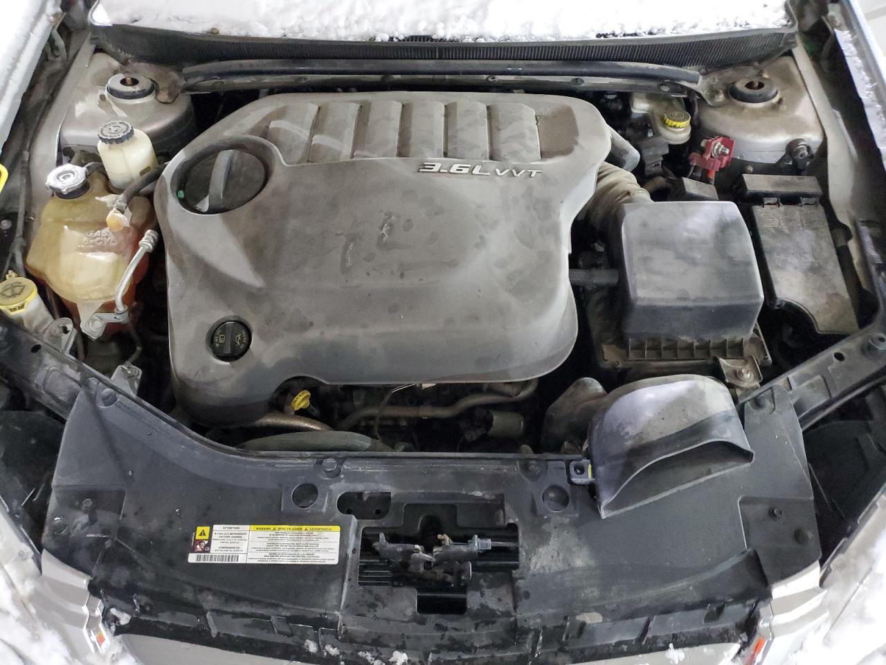 2012 Chrysler 200 - Image 11