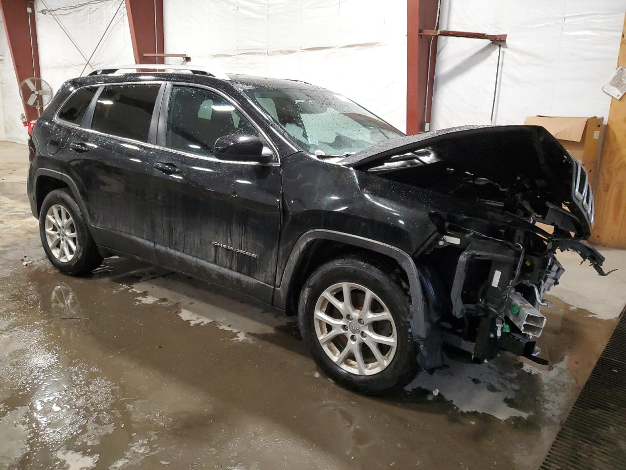 2017 Jeep Grand Cherokee - Image 4